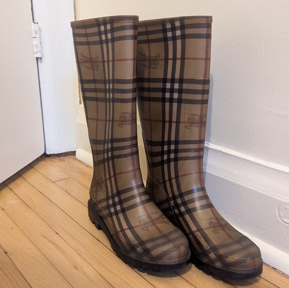 Burberry Rain boots - Picture 2 of 4
